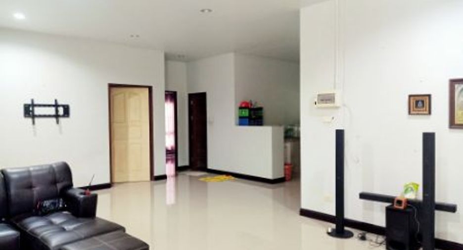 For sale 3 bed house in Mueang Nakhon Si Thammarat, Nakhon Si Thammarat