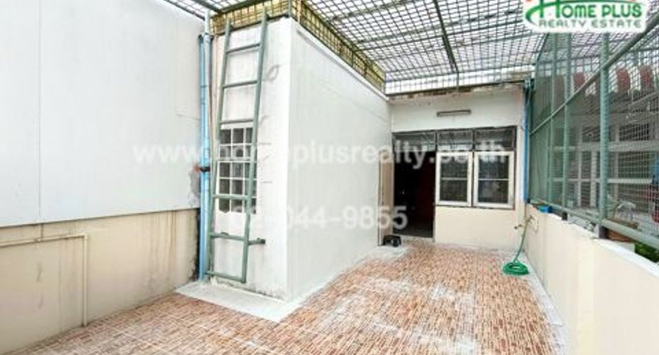 For sale 6 bedrooms retail Space in Bang Sue, Bangkok