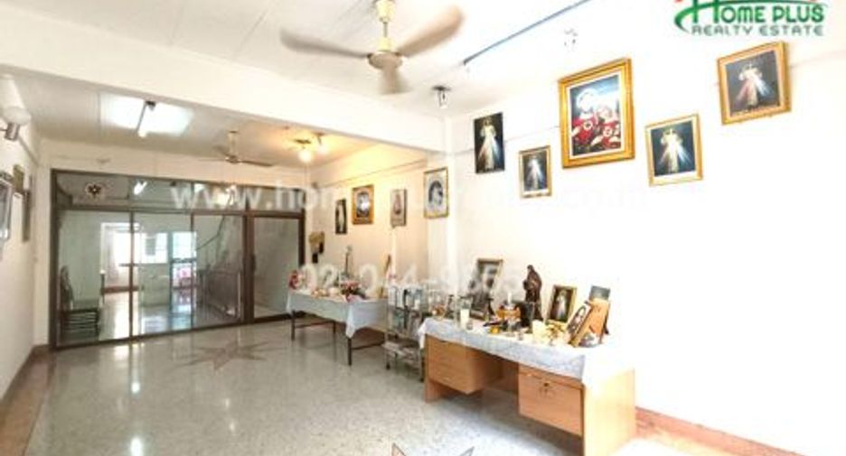 For sale 6 bedrooms retail Space in Bang Sue, Bangkok