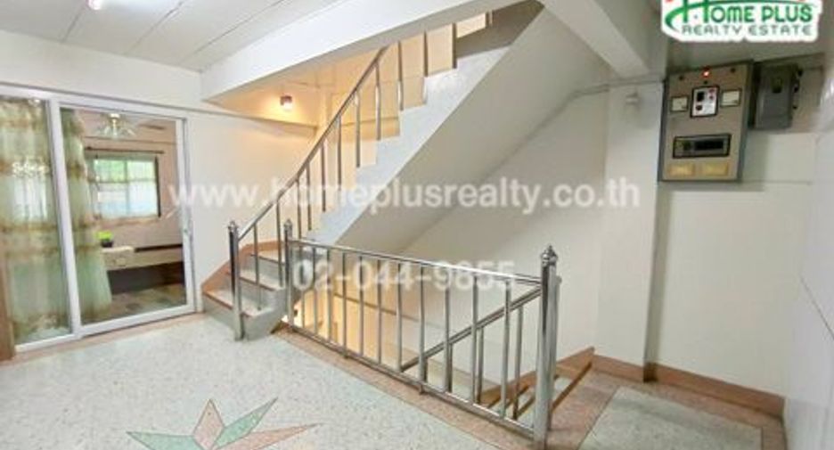For sale 6 bedrooms retail Space in Bang Sue, Bangkok