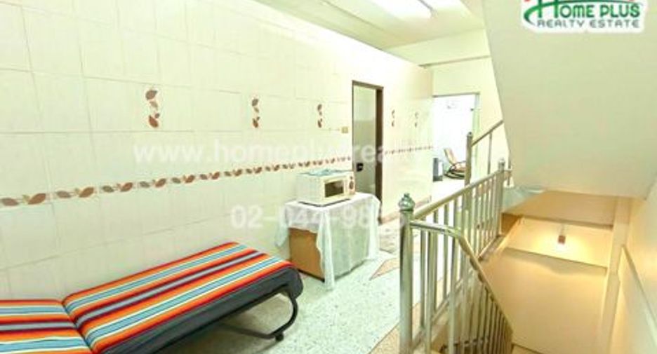 For sale 6 bedrooms retail Space in Bang Sue, Bangkok