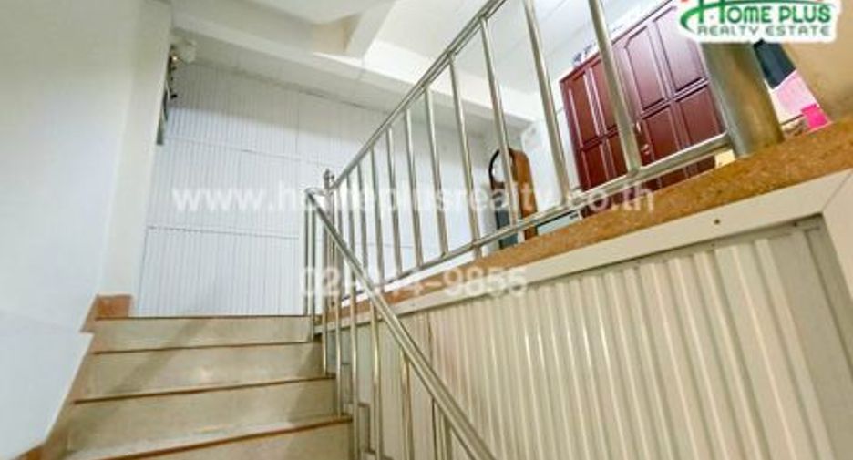 For sale 6 bedrooms retail Space in Bang Sue, Bangkok