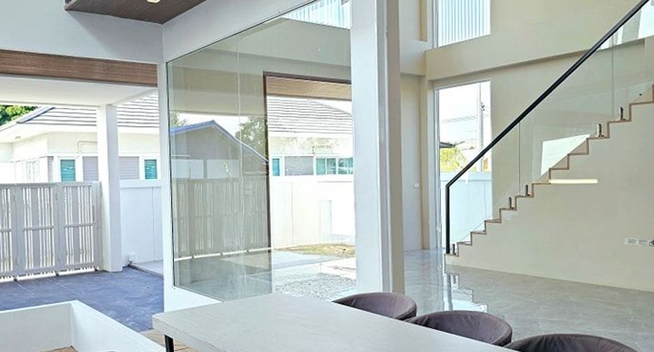 For sale 4 bed villa in Mueang Chon Buri, Chonburi
