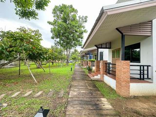 For rent 5 bed retail Space in Saraphi, Chiang Mai