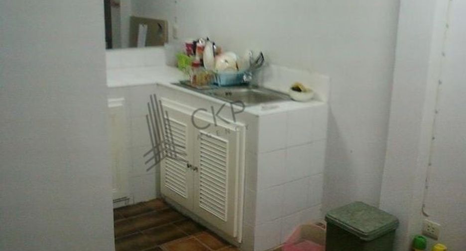 For sale 3 bedrooms house in Khlong San, Bangkok