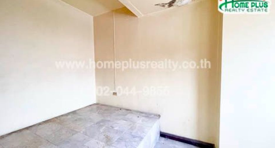 For sale 4 bedrooms townhouse in Chatuchak, Bangkok
