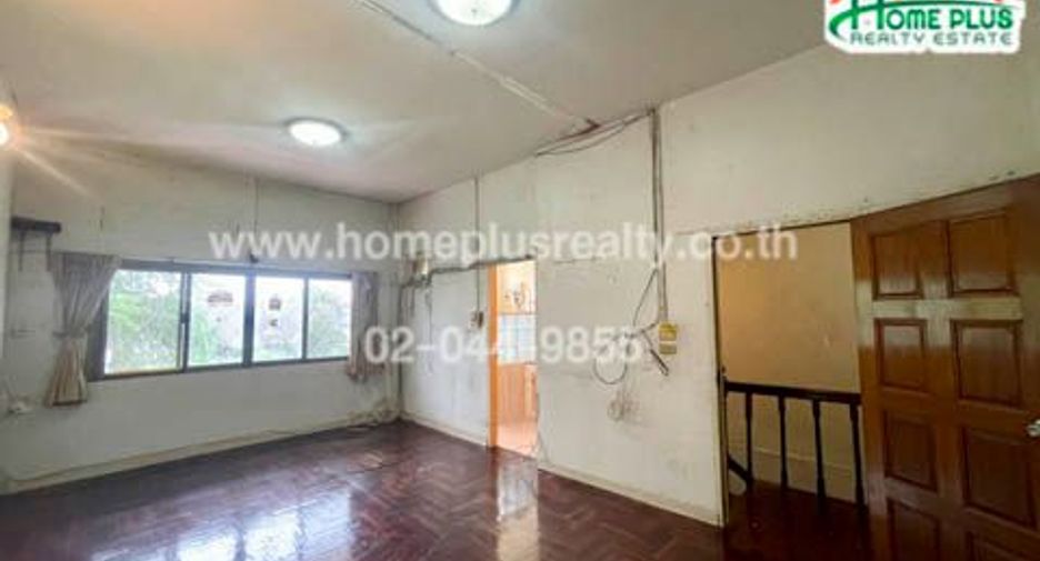 For sale 4 bedrooms townhouse in Chatuchak, Bangkok