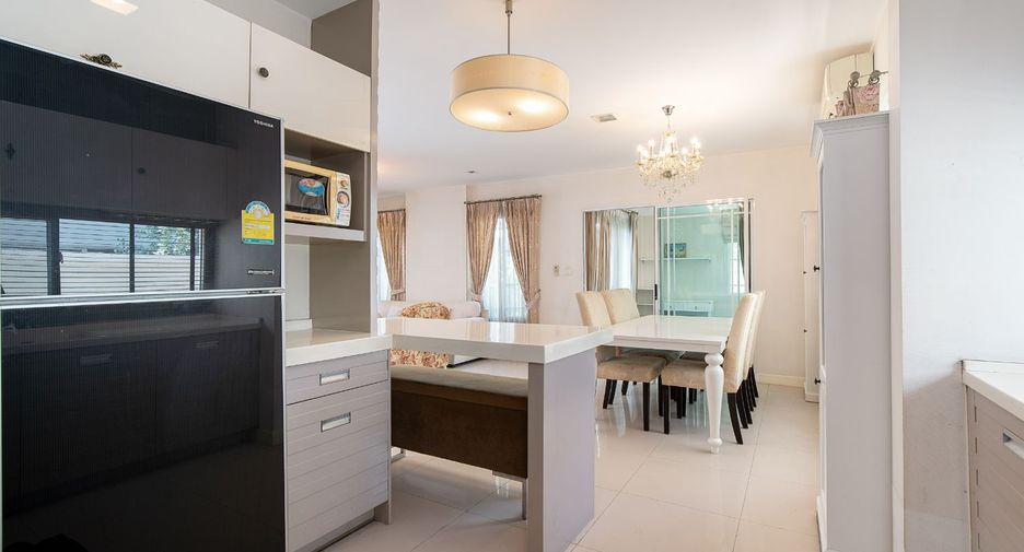 For sale 3 bedrooms house in Pak Kret, Nonthaburi