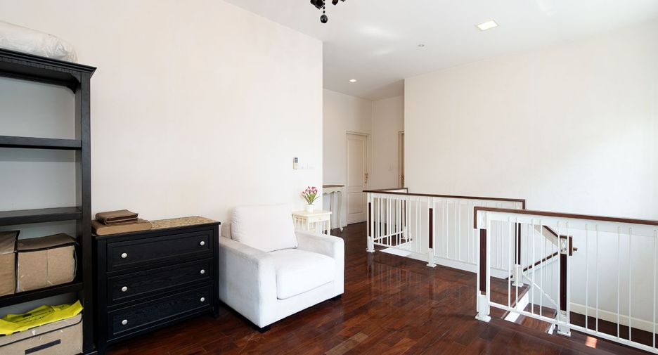 For sale 3 bedrooms house in Pak Kret, Nonthaburi