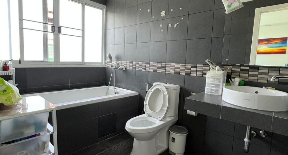 For sale 2 bedrooms townhouse in Kathu, Phuket