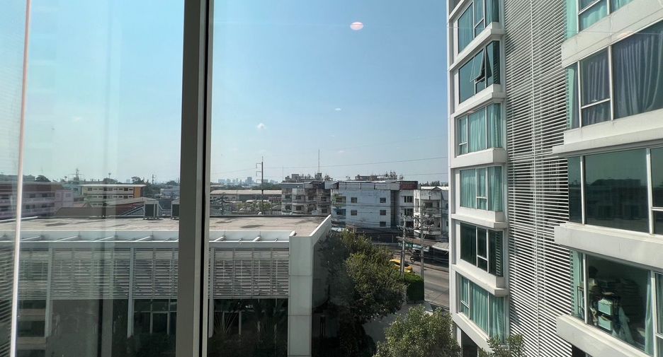 For sale 1 Beds condo in Lat Phrao, Bangkok