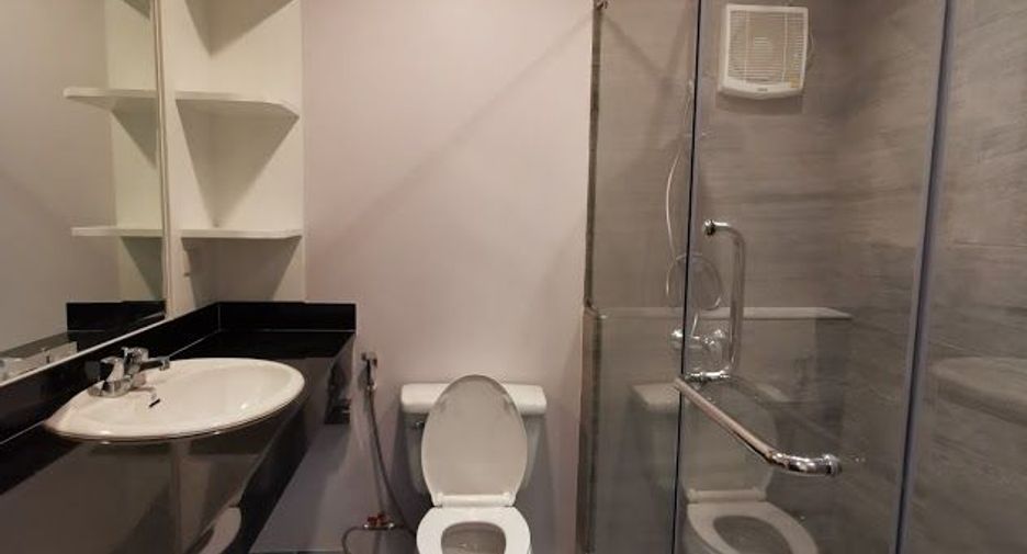 For rent 2 ベッドルーム apartment in Pathum Wan, Bangkok