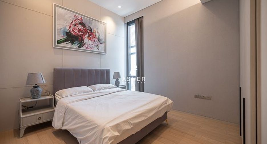 For sale 2 bedrooms condo in Watthana, Bangkok