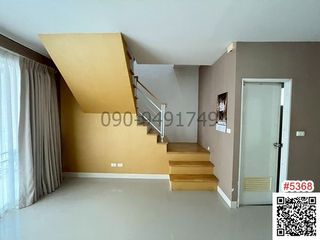 Reihenhaus zur Miete mit 3 Zimmer in Khlong Sam Wa, Bangkok
