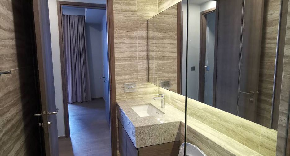 Condo en alquiler y en venta de 2 habitaciones en Khlong Toei, Bangkok