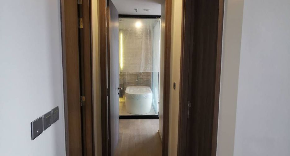 Condo en alquiler y en venta de 2 habitaciones en Khlong Toei, Bangkok
