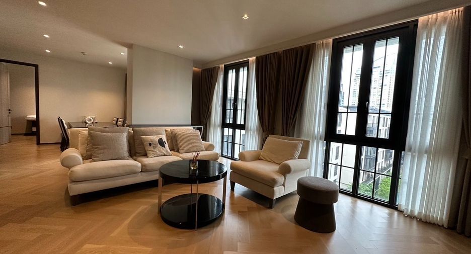 À louer 2 chambres condo à Watthana, Bangkok