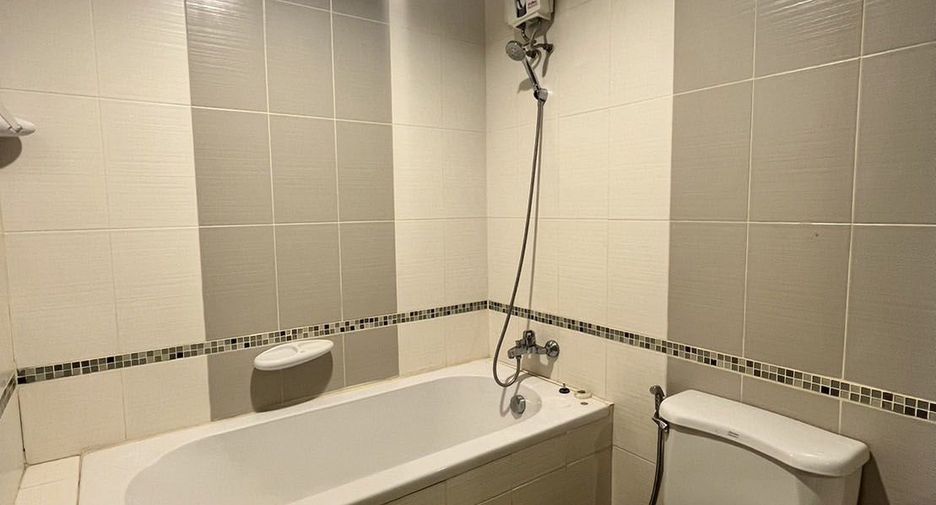 For sale 3 bedrooms condo in Mueang Chiang Mai, Chiang Mai