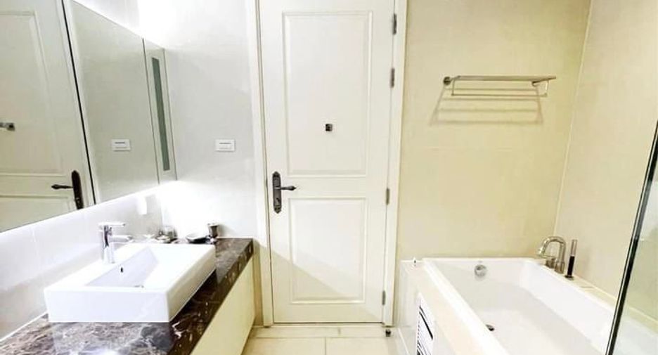 À louer et à vendre 2 chambres condo à Khlong Toei, Bangkok