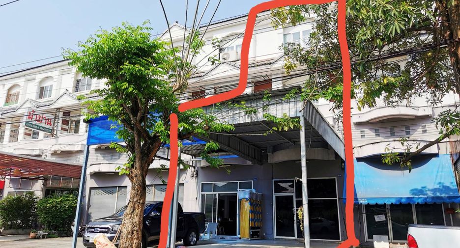 For rent 3 bed retail Space in Nong Chok, Bangkok