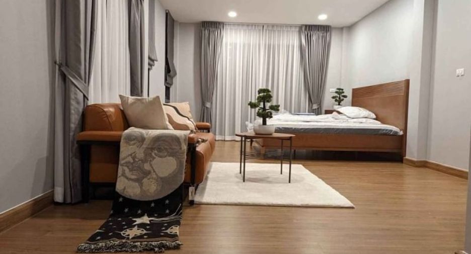 出租 4 卧室 独立屋 在 Bang Phli, Samut Prakan