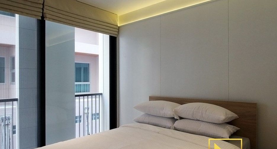 For rent 3 bedrooms serviced apartment in Watthana, Bangkok