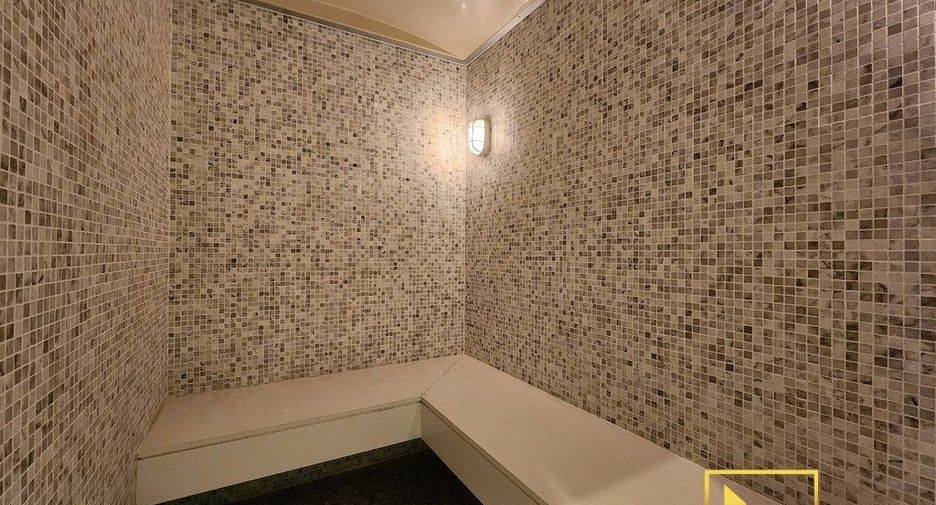 For rent 3 bedrooms serviced apartment in Watthana, Bangkok