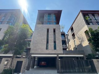 For sale 4 ベッドルーム house in Yan Nawa, Bangkok