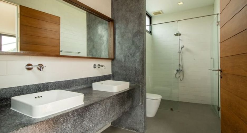 Casa en alquiler de 4 habitaciones en Khlong Toei, Bangkok