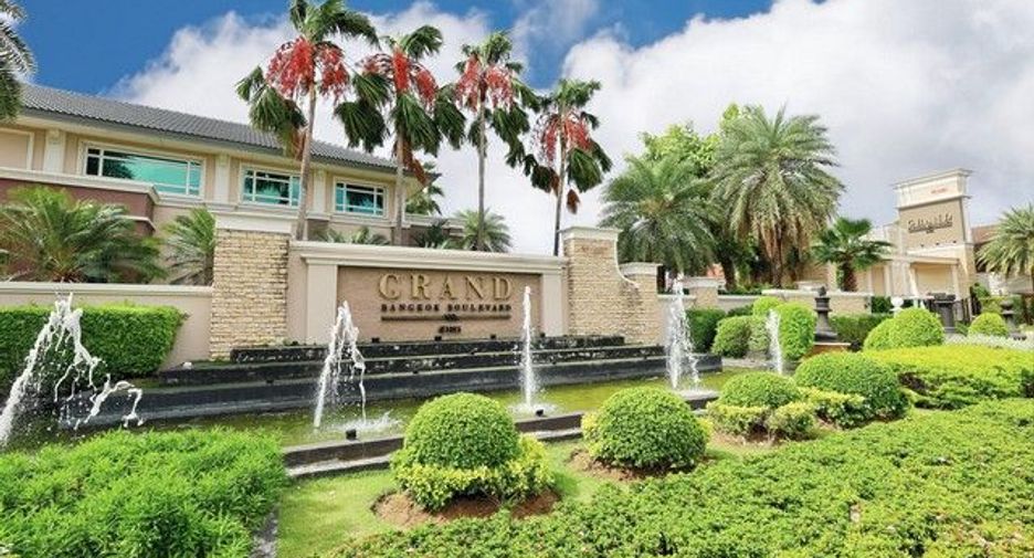 Casa en venta de 5 habitaciones en Bang Bon, Bangkok