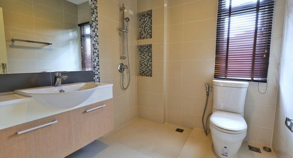 Casa en venta de 5 habitaciones en Bang Bon, Bangkok