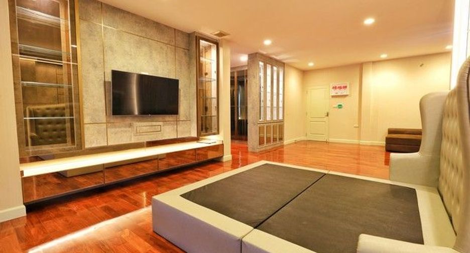 Casa en venta de 5 habitaciones en Bang Bon, Bangkok
