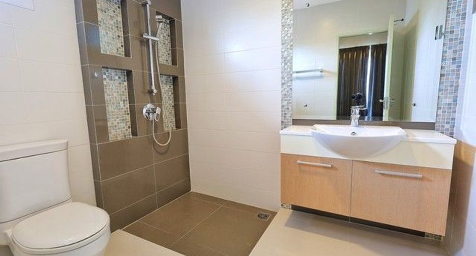 Casa en venta de 5 habitaciones en Bang Bon, Bangkok