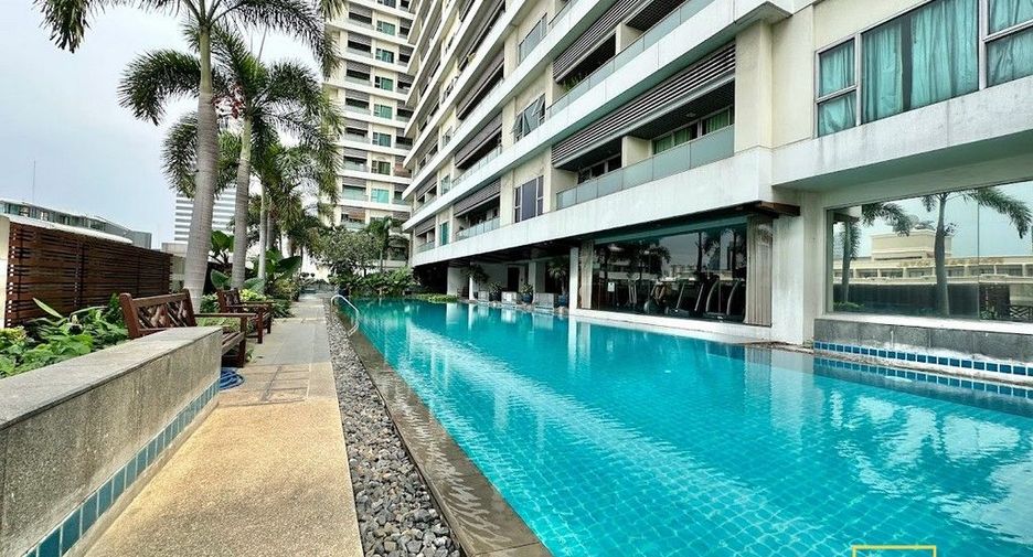For rent 2 bedrooms condo in Yan Nawa, Bangkok