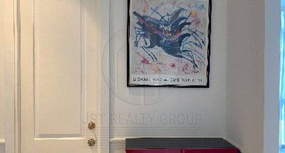 For sale 2 bedrooms condo in Pathum Wan, Bangkok