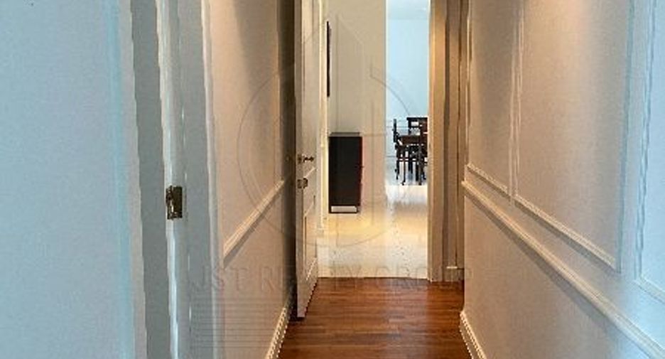 For sale 2 bedrooms condo in Pathum Wan, Bangkok
