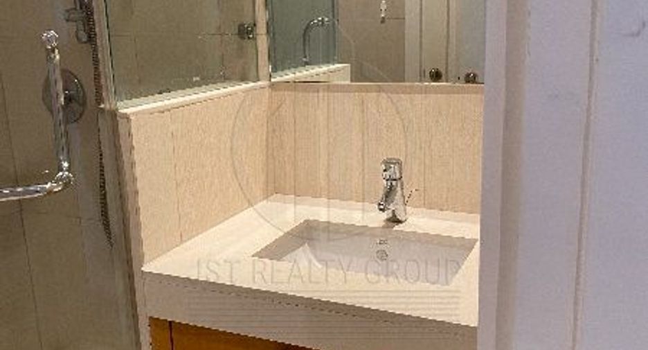 For sale 2 bedrooms condo in Pathum Wan, Bangkok