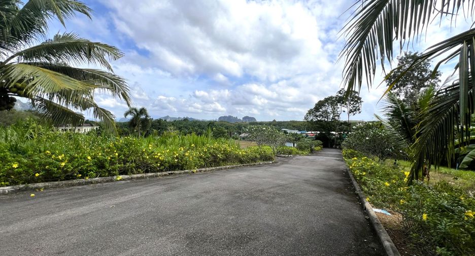 For sale 8 bedrooms retail Space in Mueang Krabi, Krabi