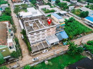 For sale retail Space in Pom Prap Sattru Phai, Bangkok