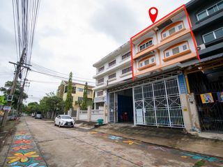 For sale retail Space in Pom Prap Sattru Phai, Bangkok