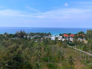 Terreno en venta en Takua Thung, Phang Nga