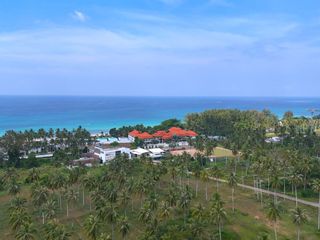 Terreno en venta en Takua Thung, Phang Nga