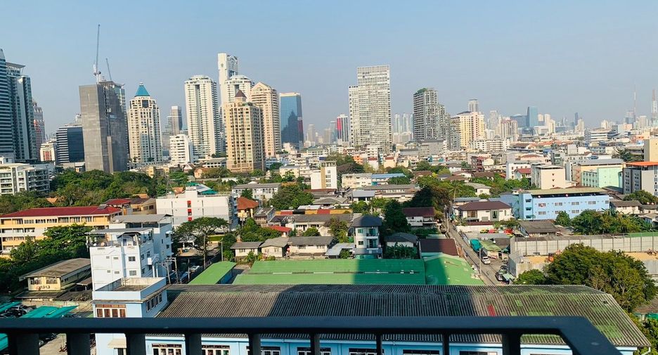 For rent 2 bed condo in Sathon, Bangkok