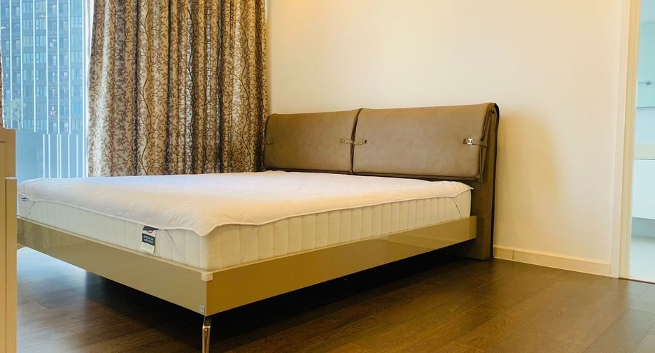 For rent 2 bed condo in Sathon, Bangkok