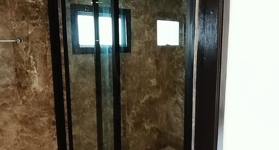 For sale 4 bedrooms townhouse in Sathon, Bangkok