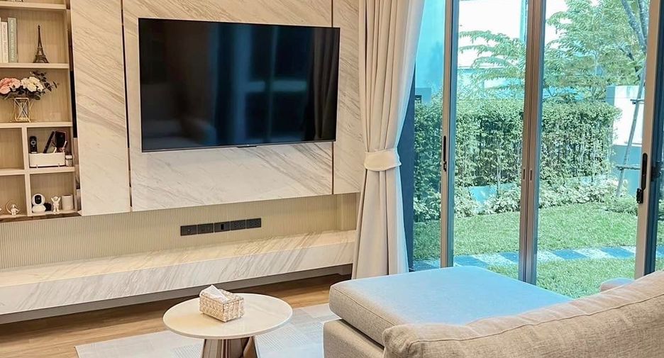 For sale 4 ベッドルーム house in Bueng Kum, Bangkok