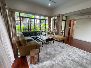For rent そして for sale 4 Beds house in Watthana, Bangkok