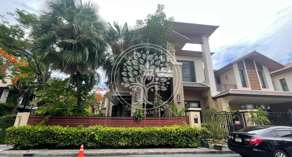 For rent and for sale 4 bedrooms house in Watthana, Bangkok