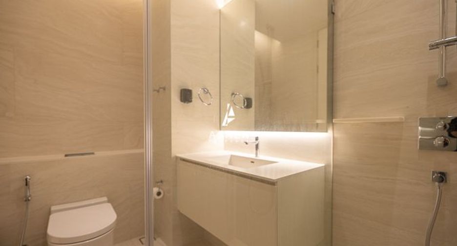 Wohnung zur Miete mit 3 Zimmer in Khlong Toei, Bangkok