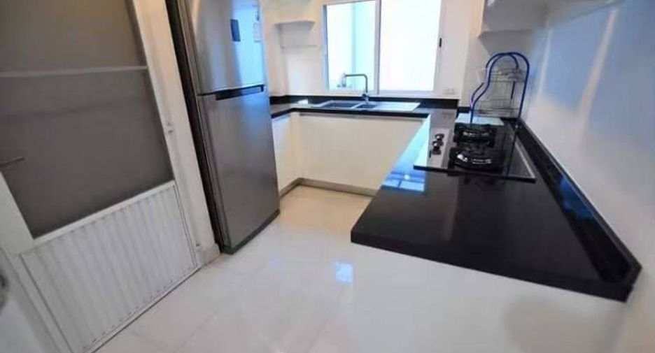 Haus zur Miete und zum Kauf mit 3 Zimmer in Suan Luang, Bangkok